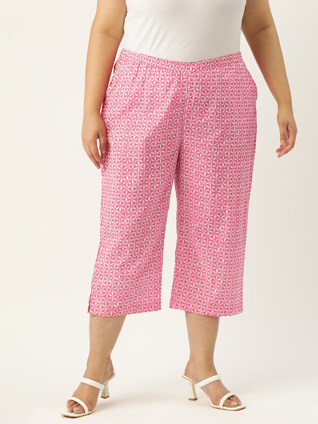 

theRebelinme Plus Size Floral Printed Cotton Capris, Pink