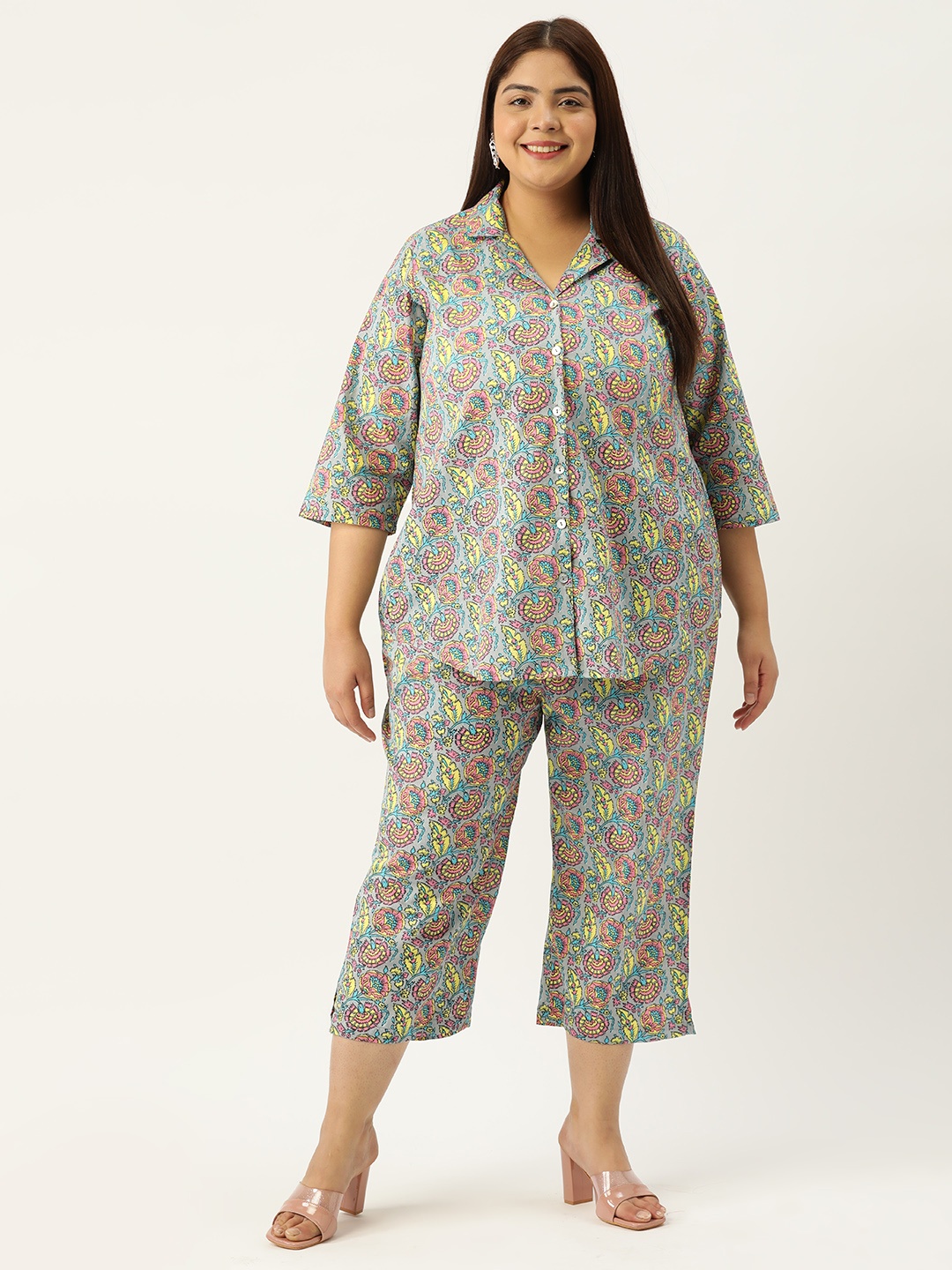 

theRebelinme Plus Size Printed Cotton Shirt with Capris, Grey