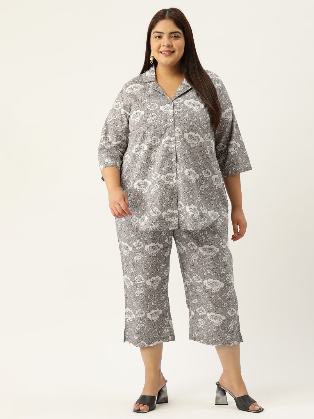 

theRebelinme Plus Size Printed Cotton Shirt with Capris, Grey
