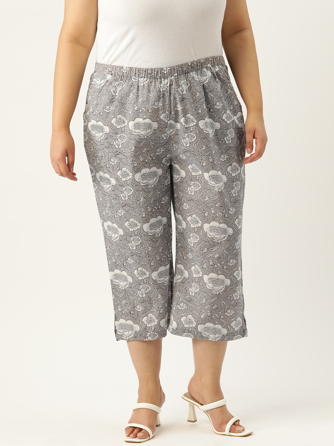 

theRebelinme Plus Size Floral Printed Cotton Capris, Grey