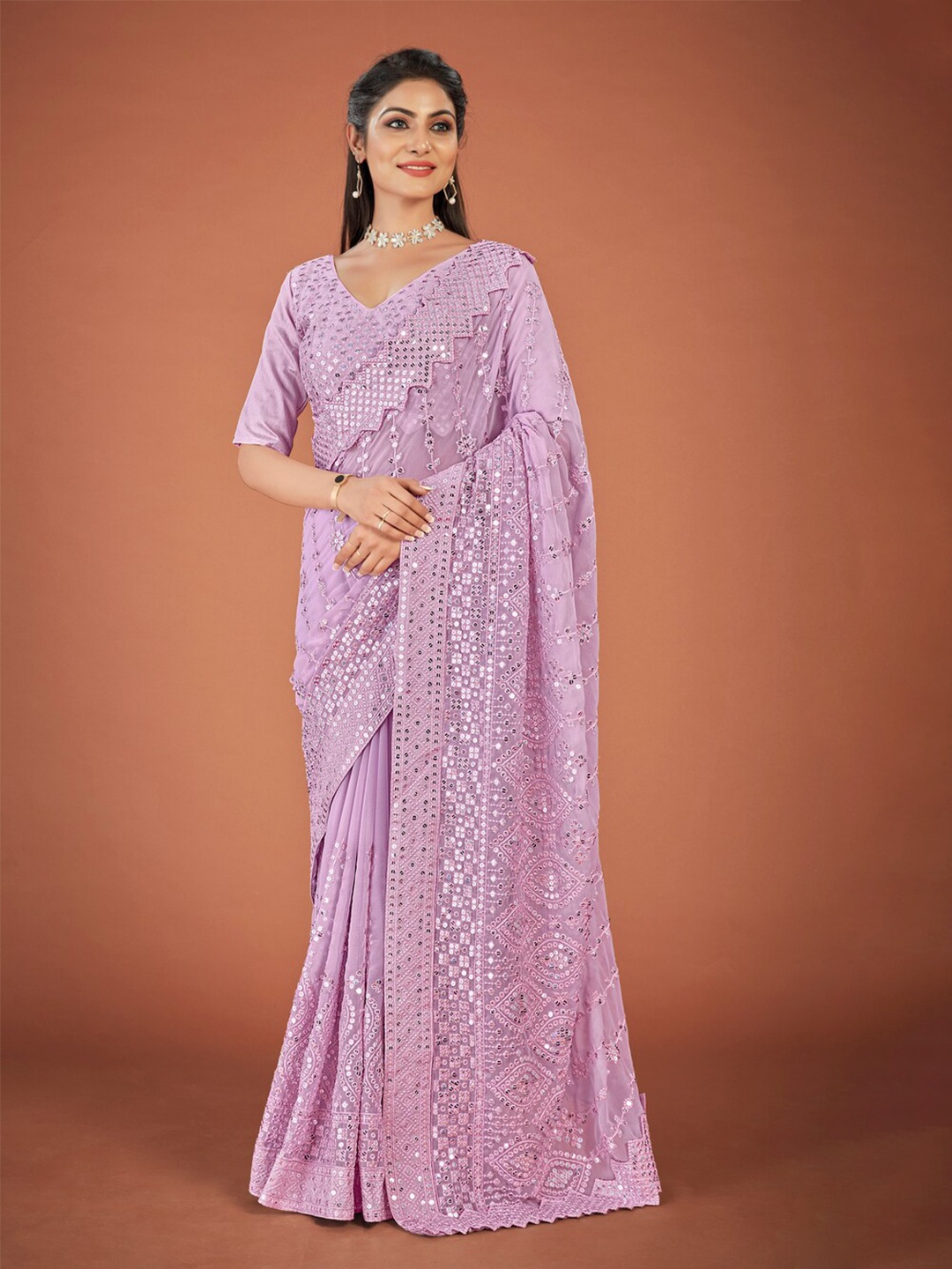 

Exclusiva Sequinned Embroidered Saree, Lavender