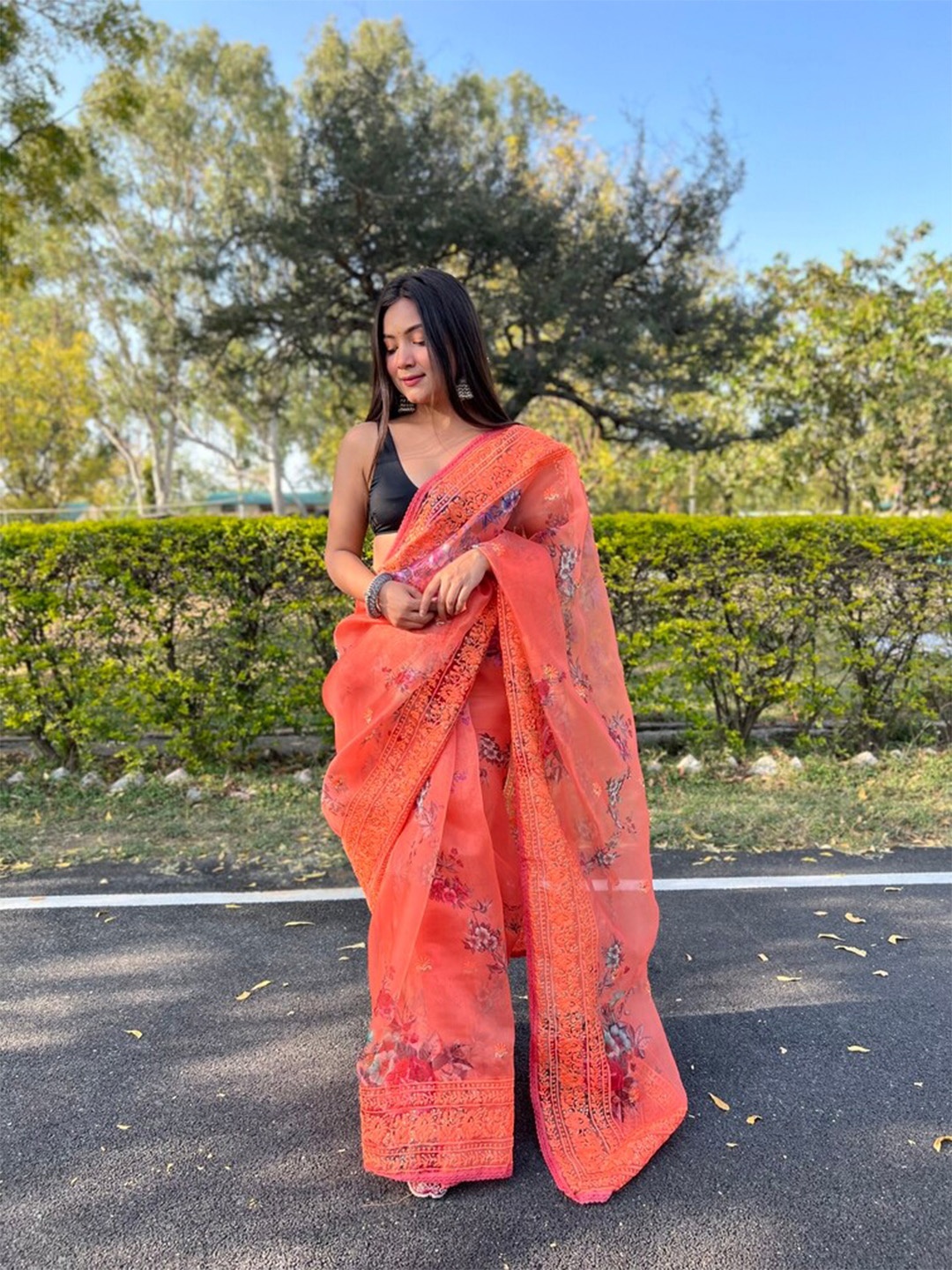 

Exclusiva Floral Embroidered Organza Saree, Orange