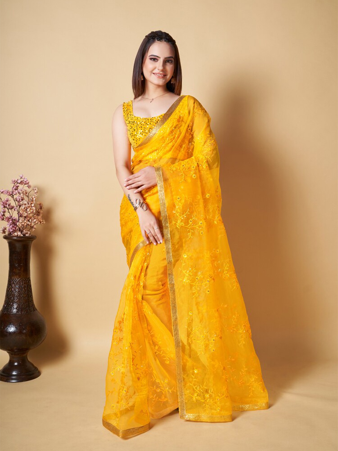 

Exclusiva Embellished Embroidered Organza Saree, Yellow