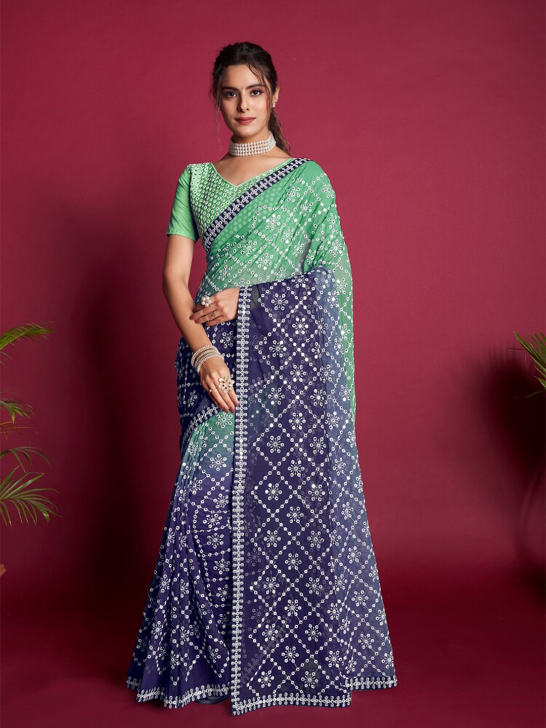 

Exclusiva Mirror Work Embroidered Saree, Green