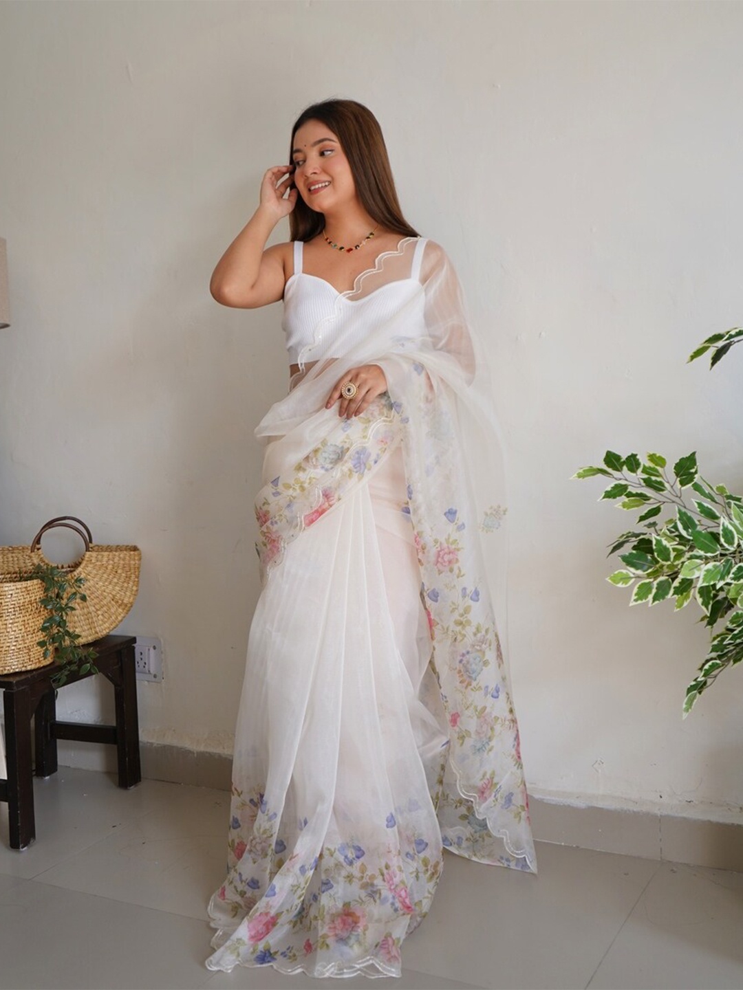 

Exclusiva Floral Printed Organza Saree, White