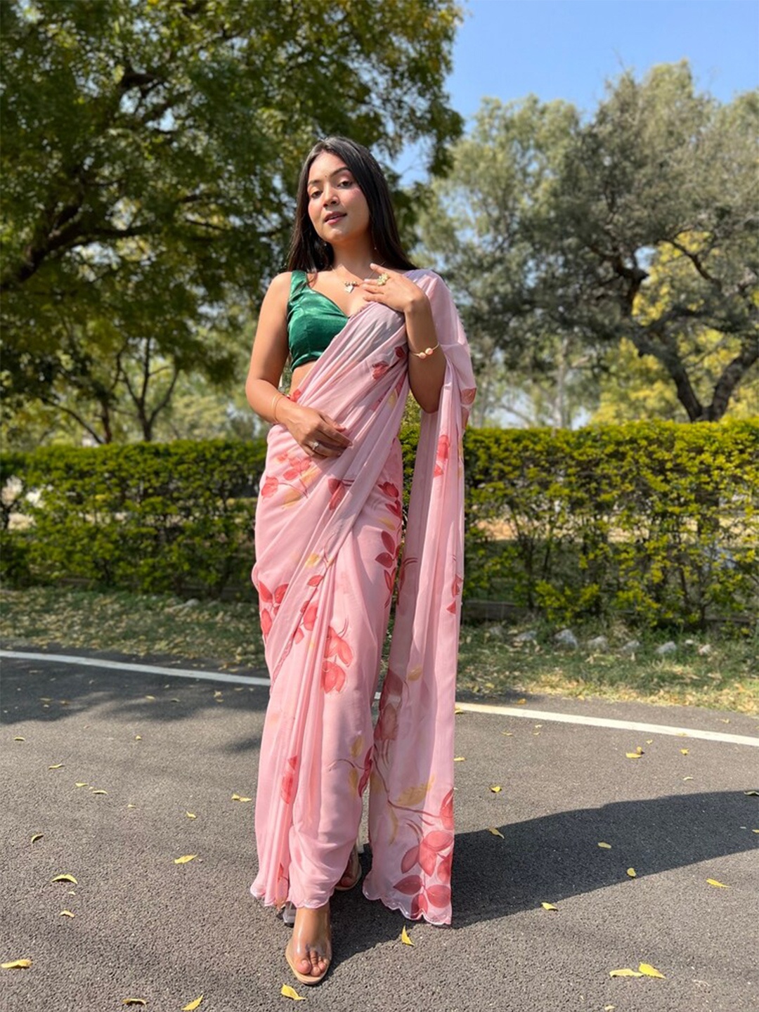

Exclusiva Floral Printed Saree, Pink