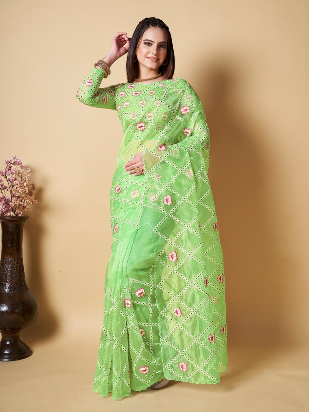 

Exclusiva Ethnic Motifs Embroidered Organza Saree, Green