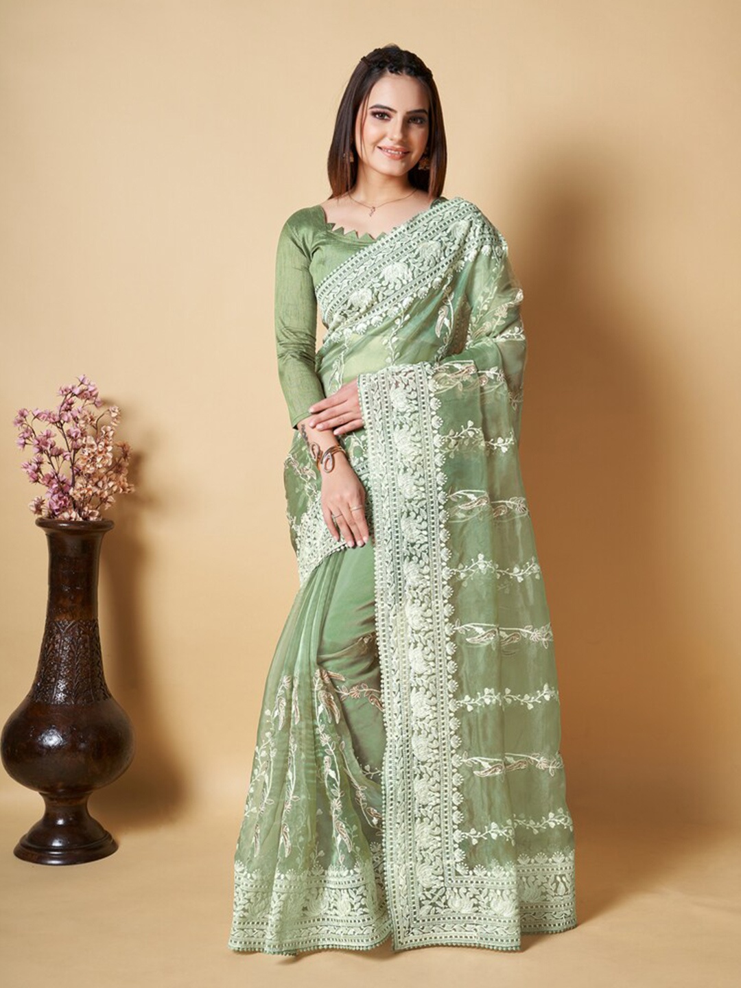 

Exclusiva Floral Embroidered Organza Saree, Green