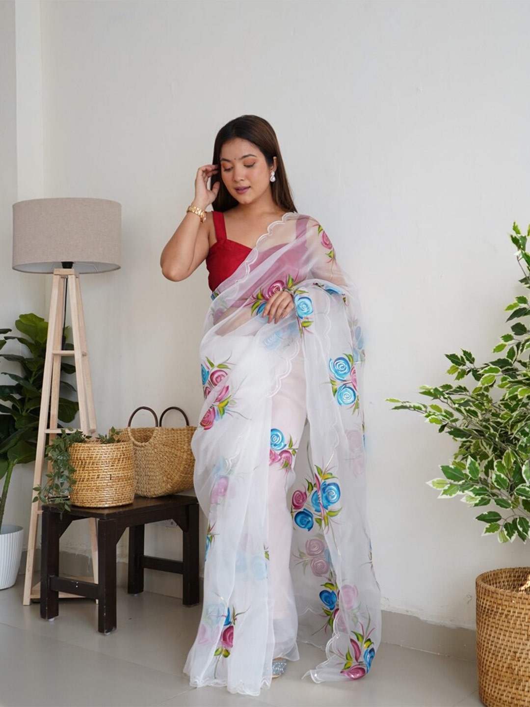 

Exclusiva Floral Embroidered Organza Saree, White