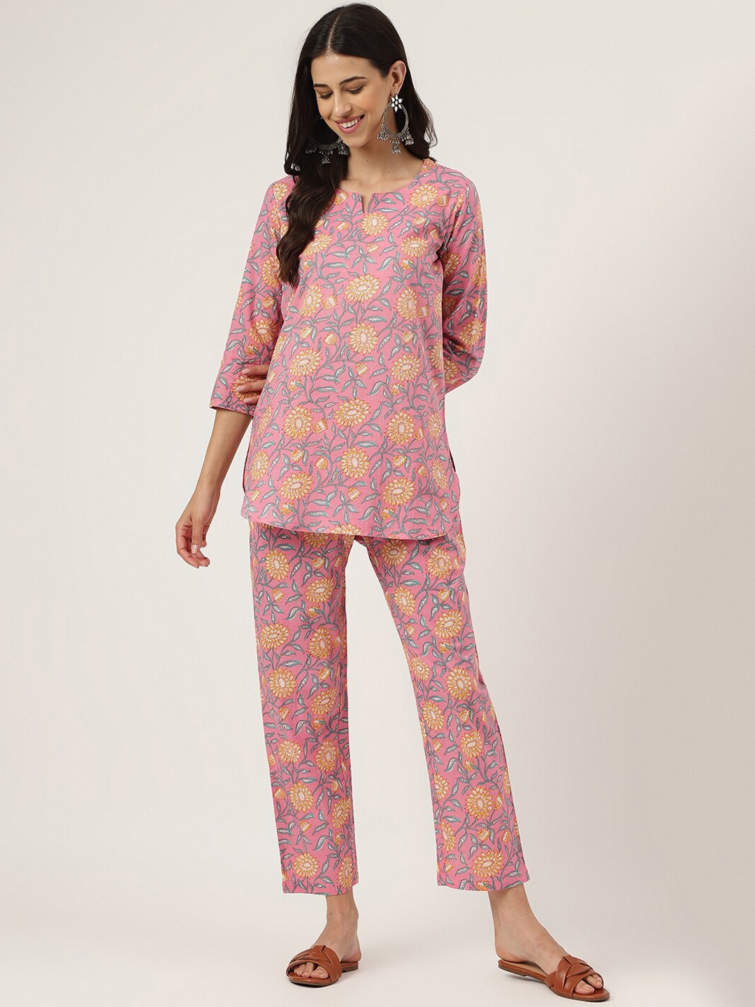 

Divena Floral Printed Pure Cotton Night Suit, Pink
