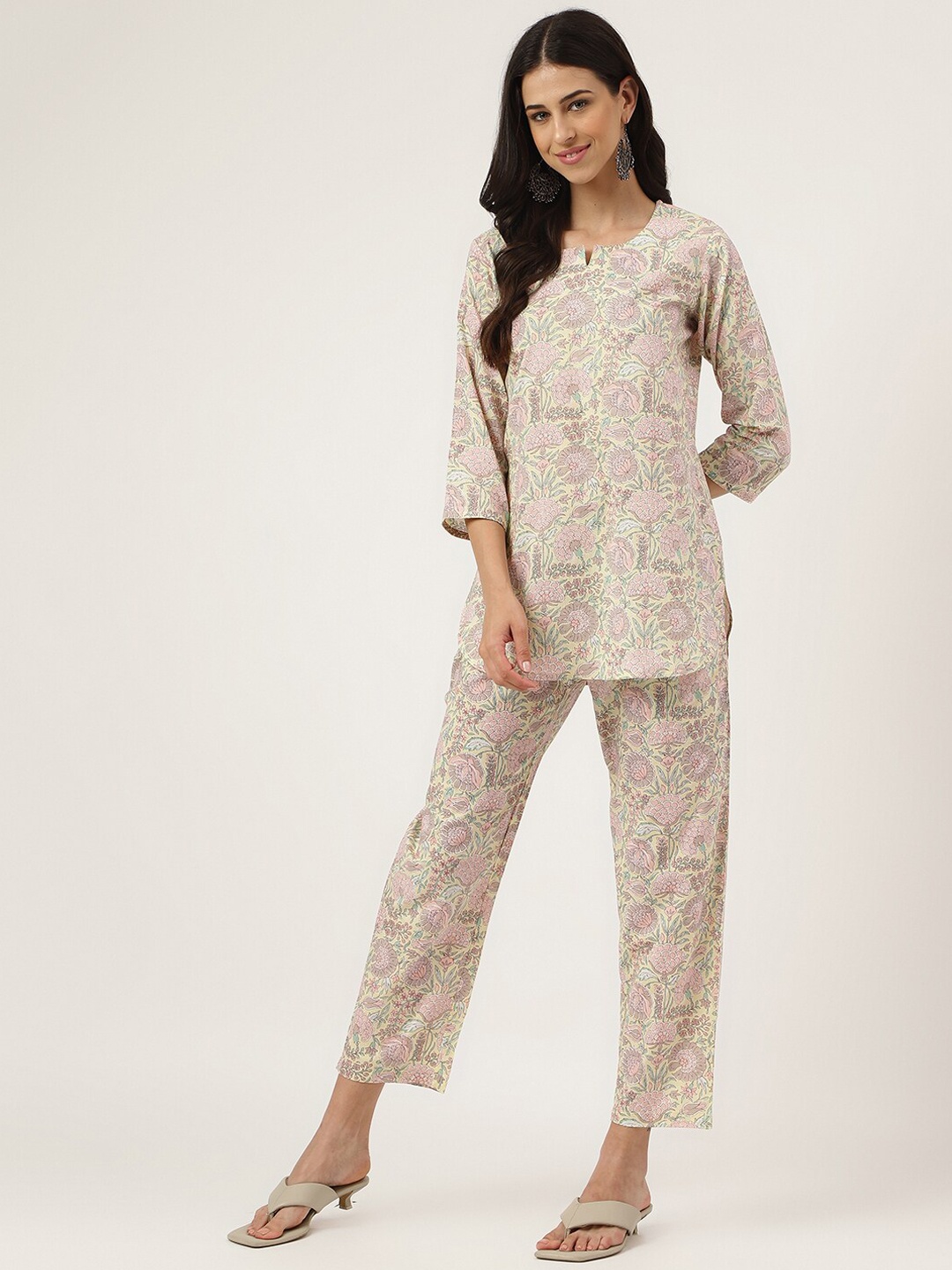 

Divena Floral Printed Pure Cotton Night Suit, Yellow