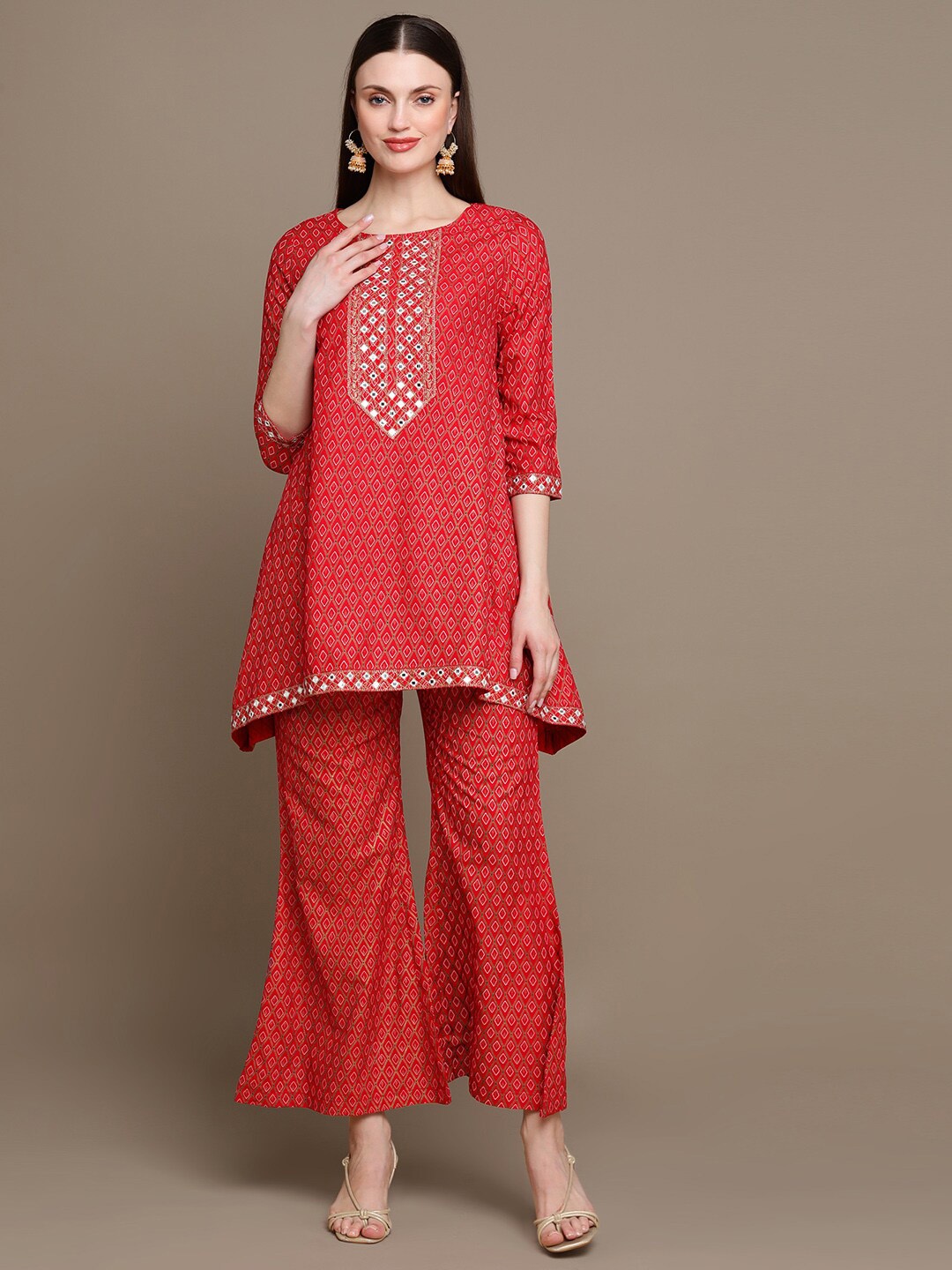 

MALHAAR Ethnic Motifs Printed Embroidered Mirror Work Kurta With Trousers, Red