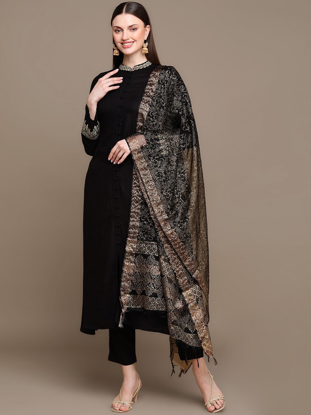 

MALHAAR Panelled A-Line Kurta With Trousers & Printed Dupatta, Black