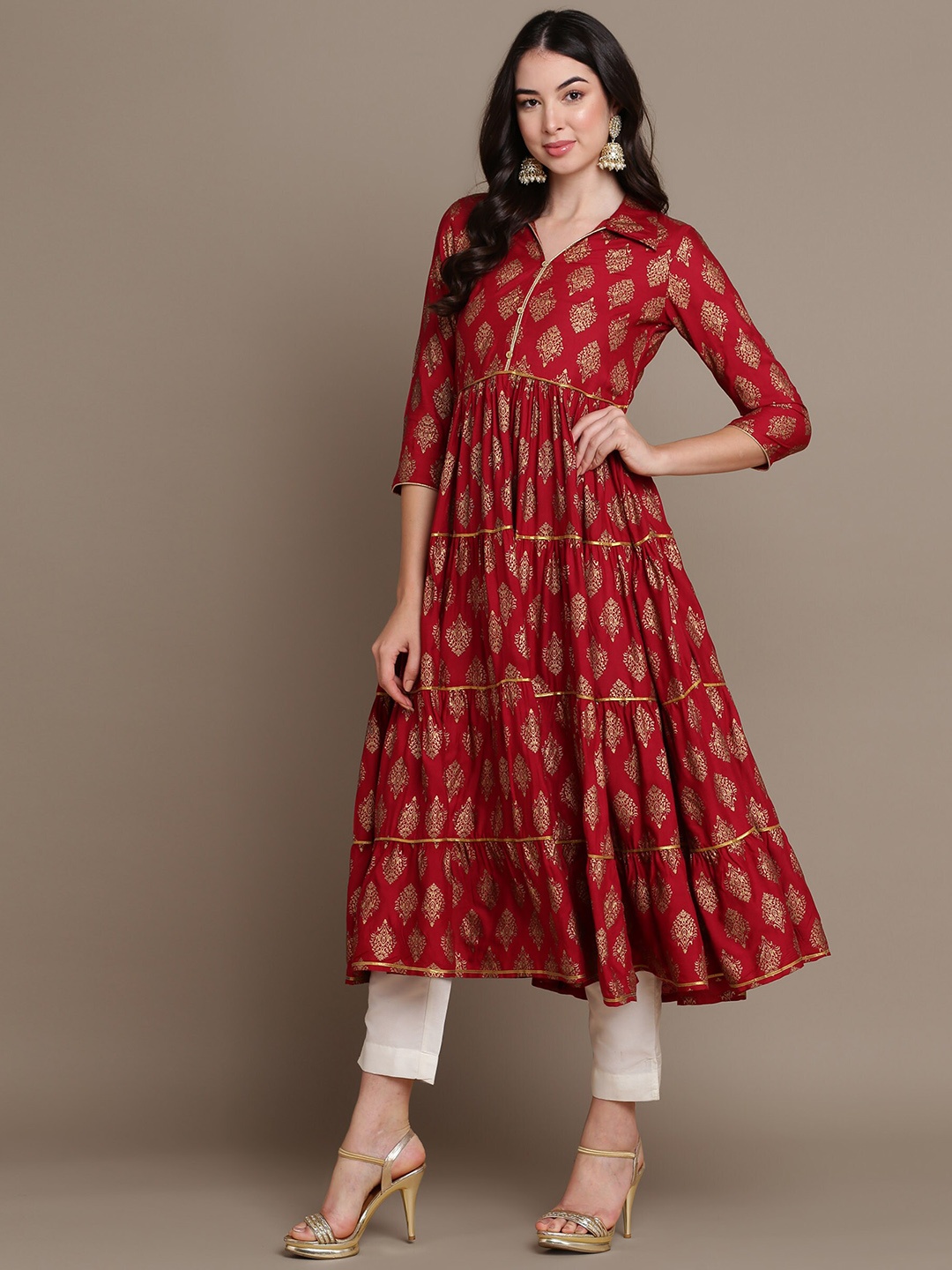 

MALHAAR Ethnic Motifs Printed Tiered Cotton Anarkali Kurta, Red