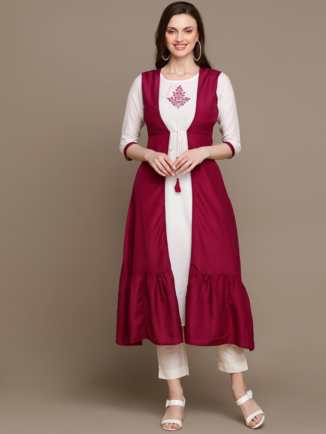 

MALHAAR Ethnic Motif Embroidered Yoke Design Thread Work A-Line Kurta, White