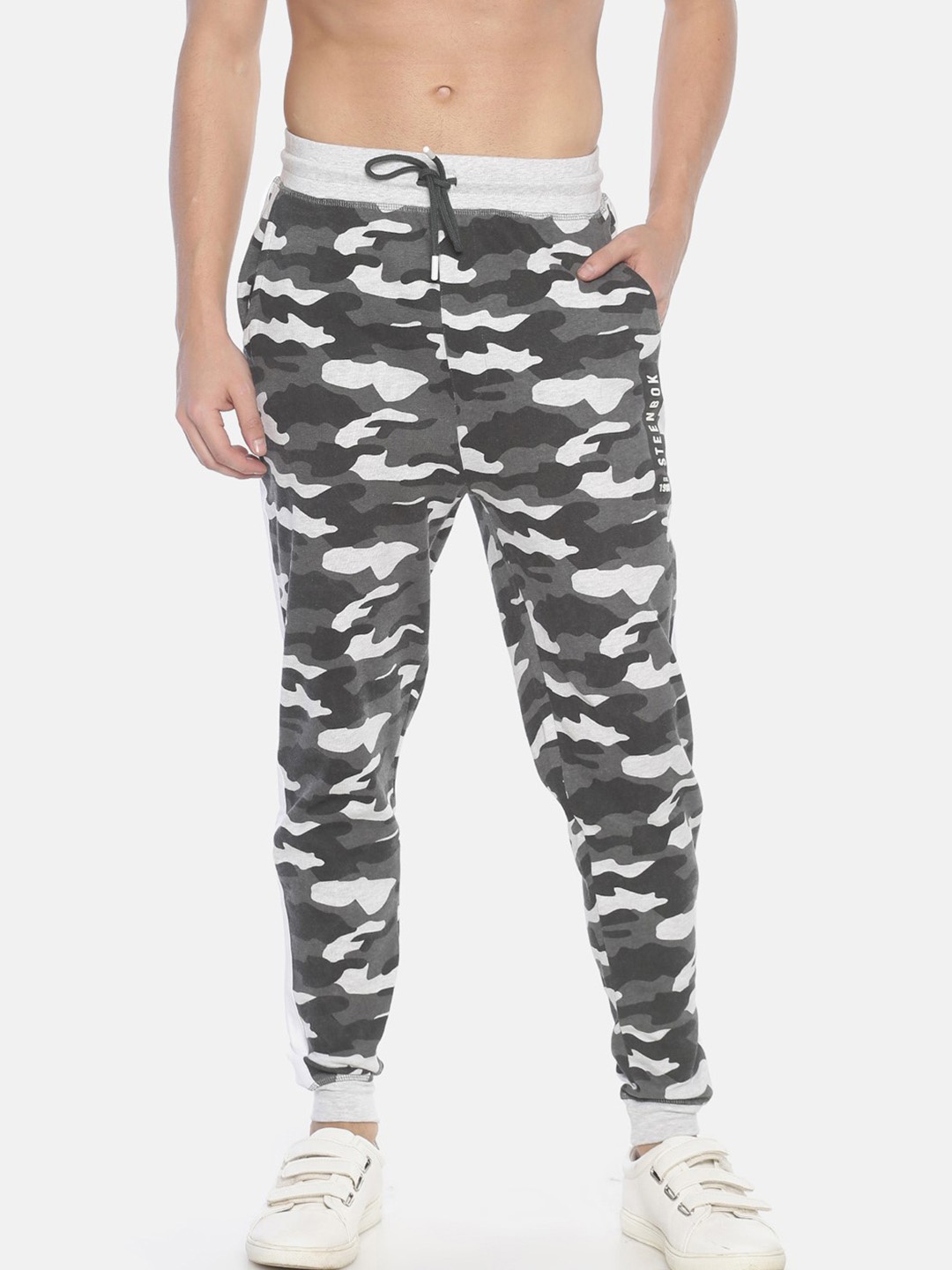 

Steenbok Men Camouflage-Printed Straight-Fit Cotton Joggers, Grey