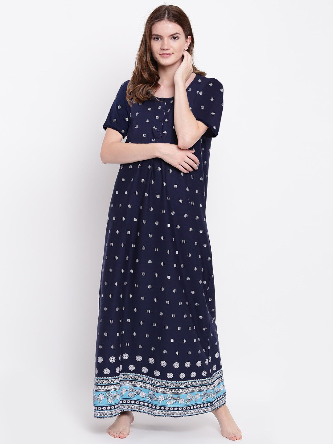 

Kanvin Navy Blue & White Floral Printed Pure Cotton Maxi Nightdress