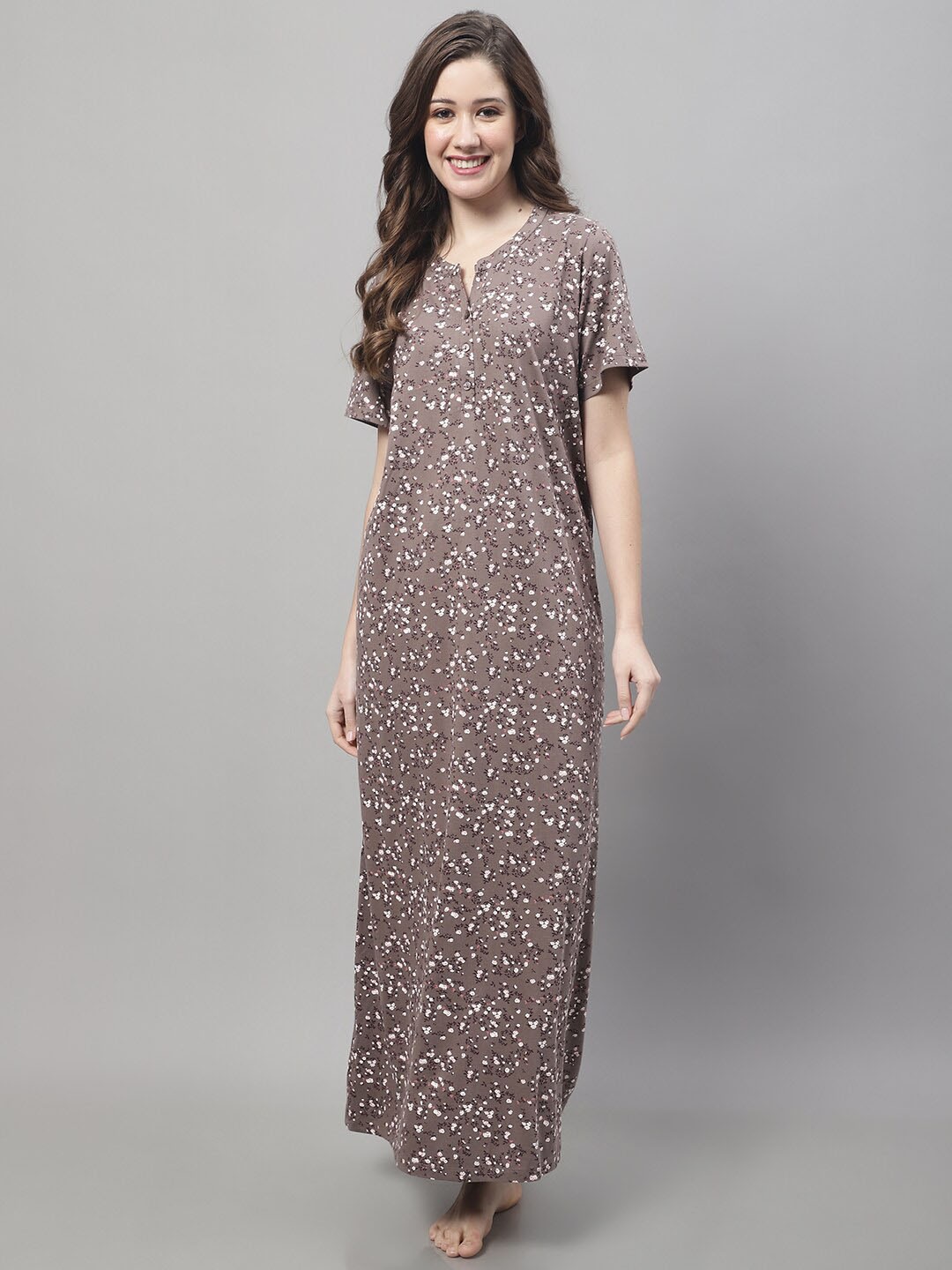 

Kanvin Brown & White Floral Printed Pure Cotton Maxi Nightdress