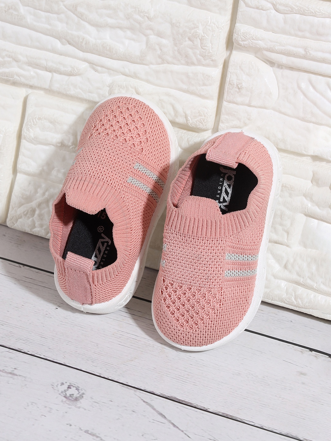

Jazzy Juniors Infant Kids Woven Design Padded Insole Contrast Sole Mesh Slip-On Sneakers, Pink