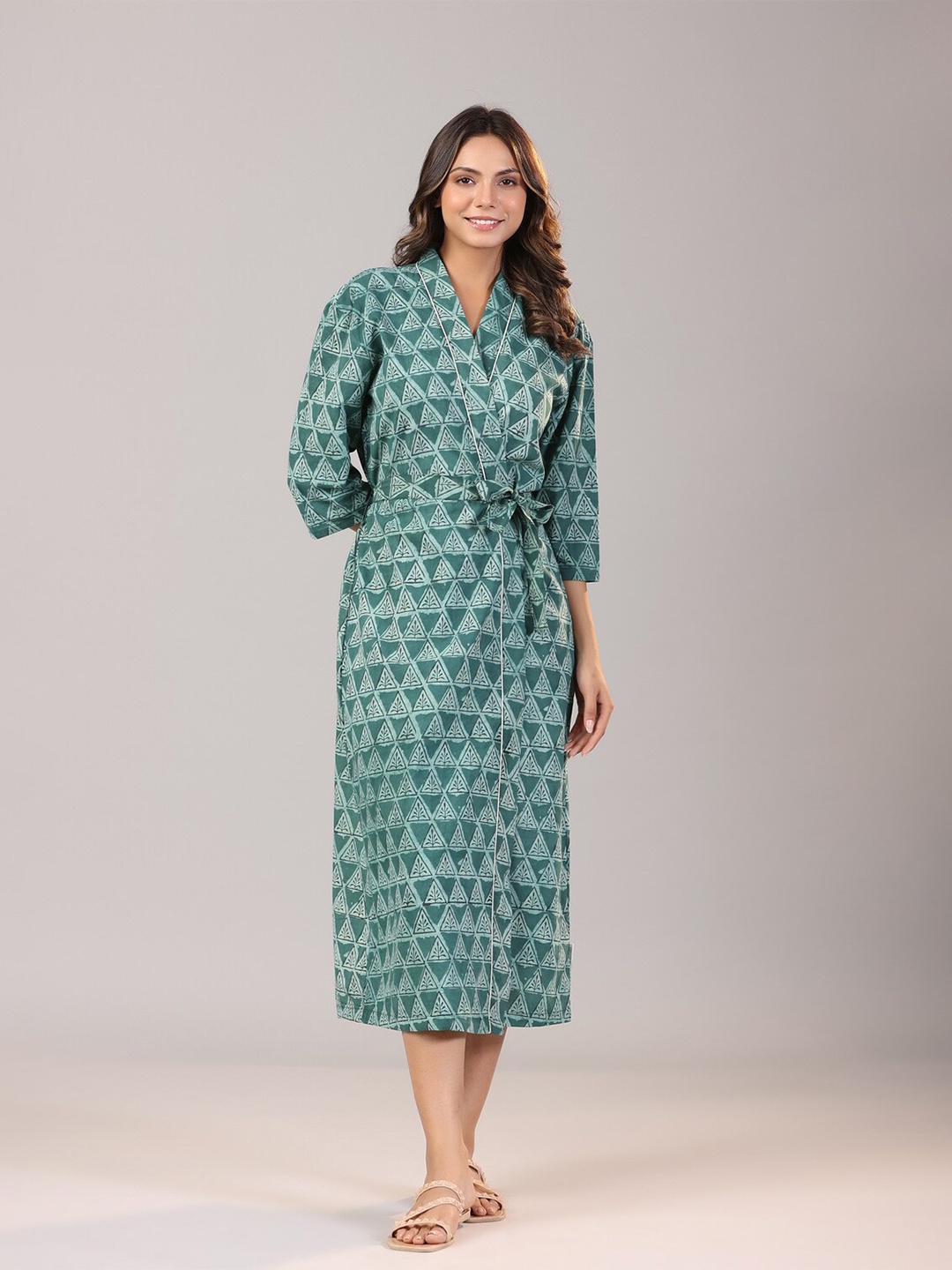 

JISORA Green Ethnic Motifs Printed Pure Cotton Nightdress