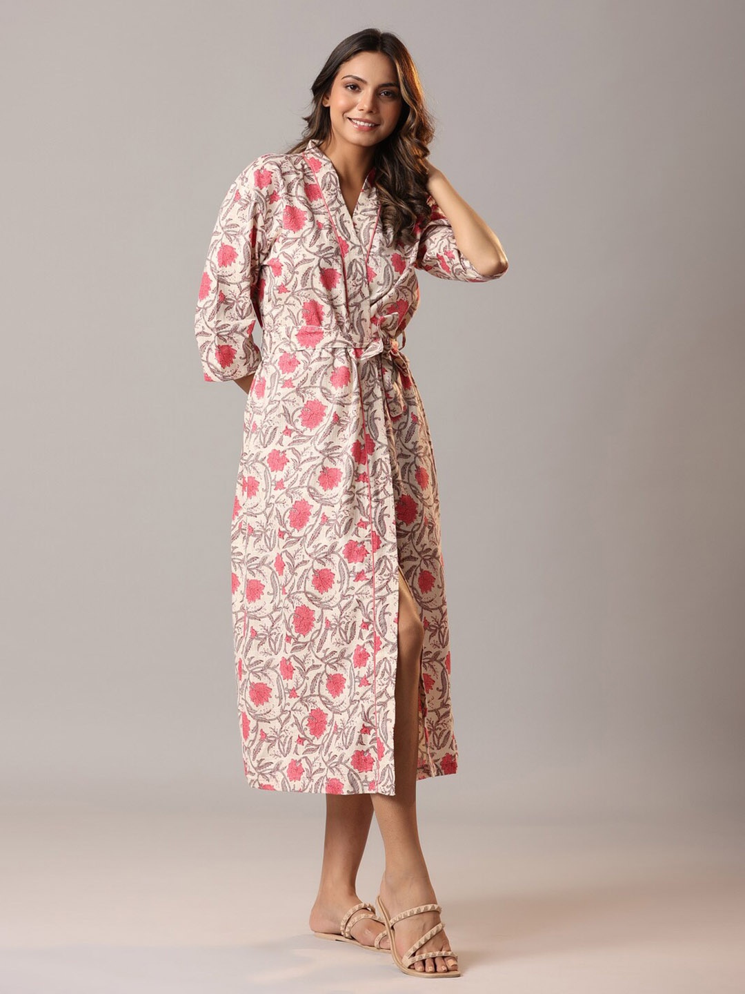 

JISORA Off White & Pink Floral Printed Pure Cotton Nightdress