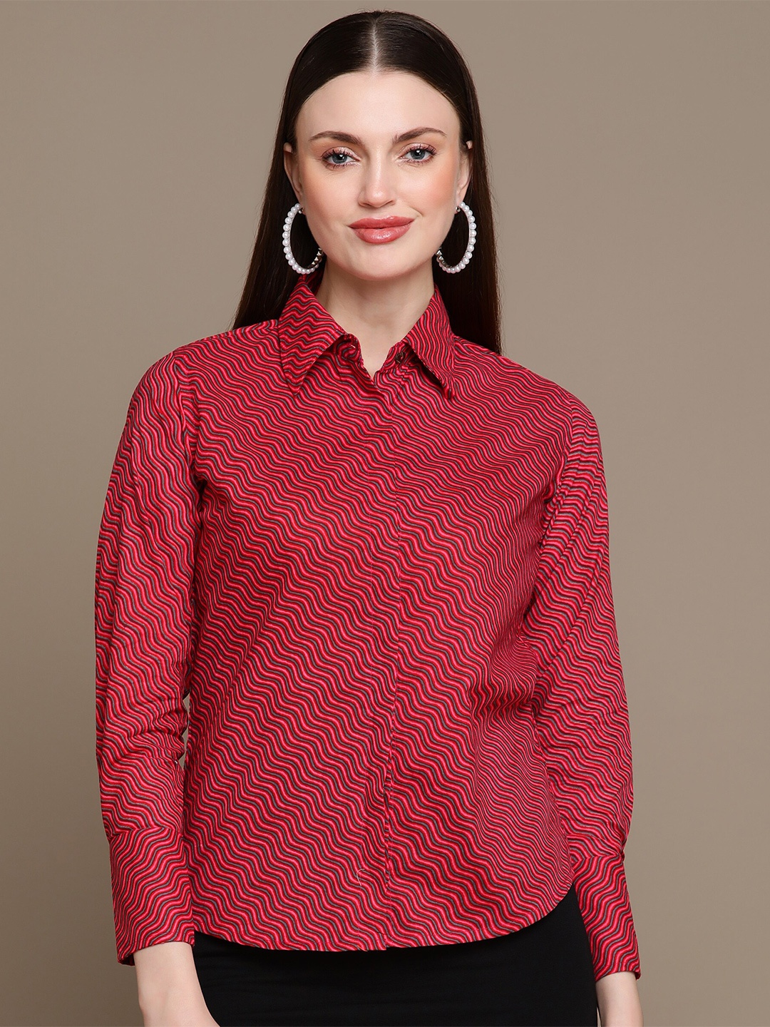 

MALHAAR Geometric Printed Slim Fit Cotton Casual Shirt, Pink