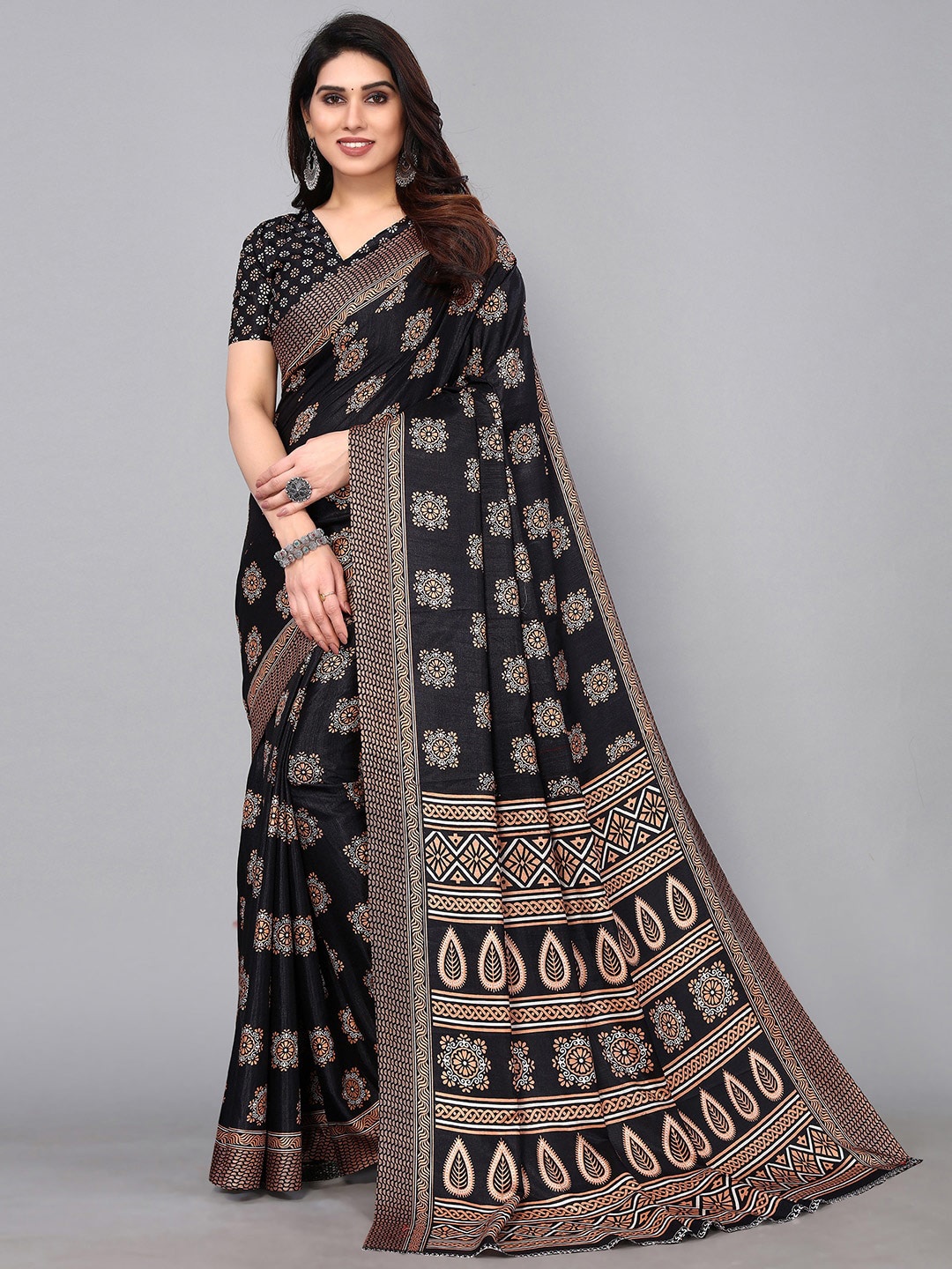 

GORGONE Ethnic Motifs Zari Saree, Black
