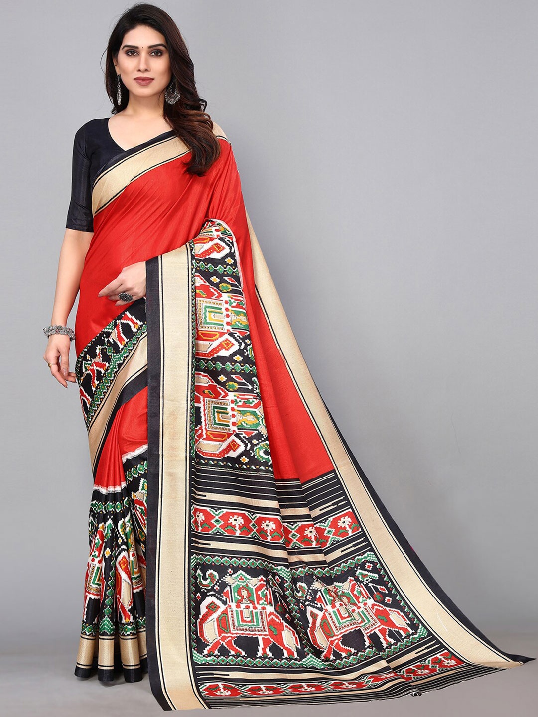 

GORGONE Ethnic Motifs Printed Patola Saree, Red