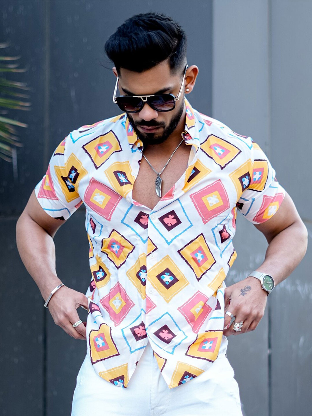 

Powerlook White & Pink Ethnic Motifs Printed Casual Shirt