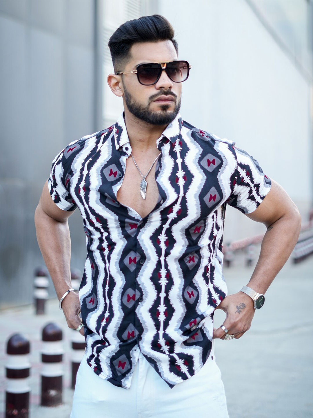 

Powerlook Black & White Ethnic Motifs Printed Casual Shirt