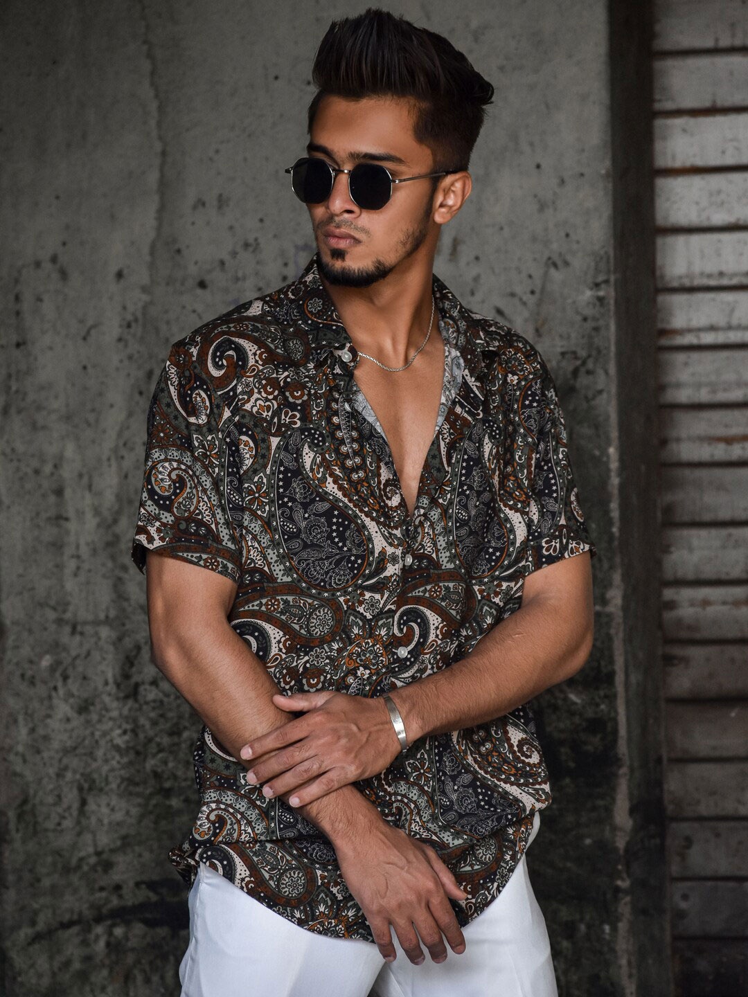 

Powerlook Green & Beige Ethnic Motifs Printed Casual Shirt