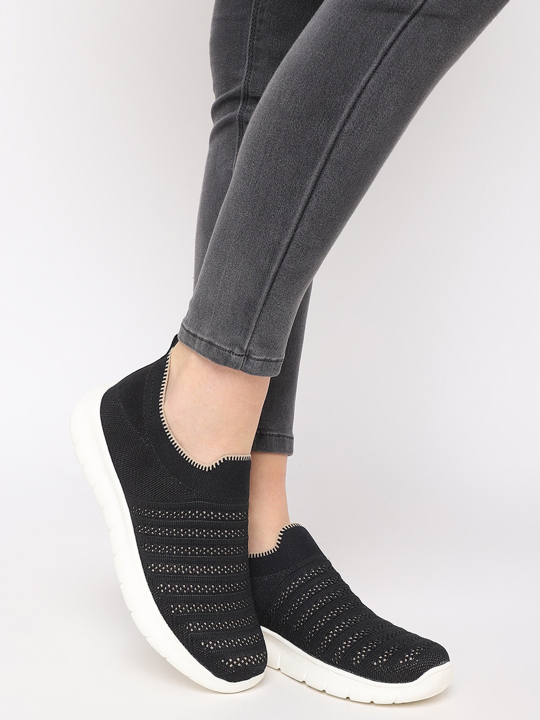 

Marc Loire Women Lightweight Mesh Comfort Insole Contrast Slip-On Sneakers, Black