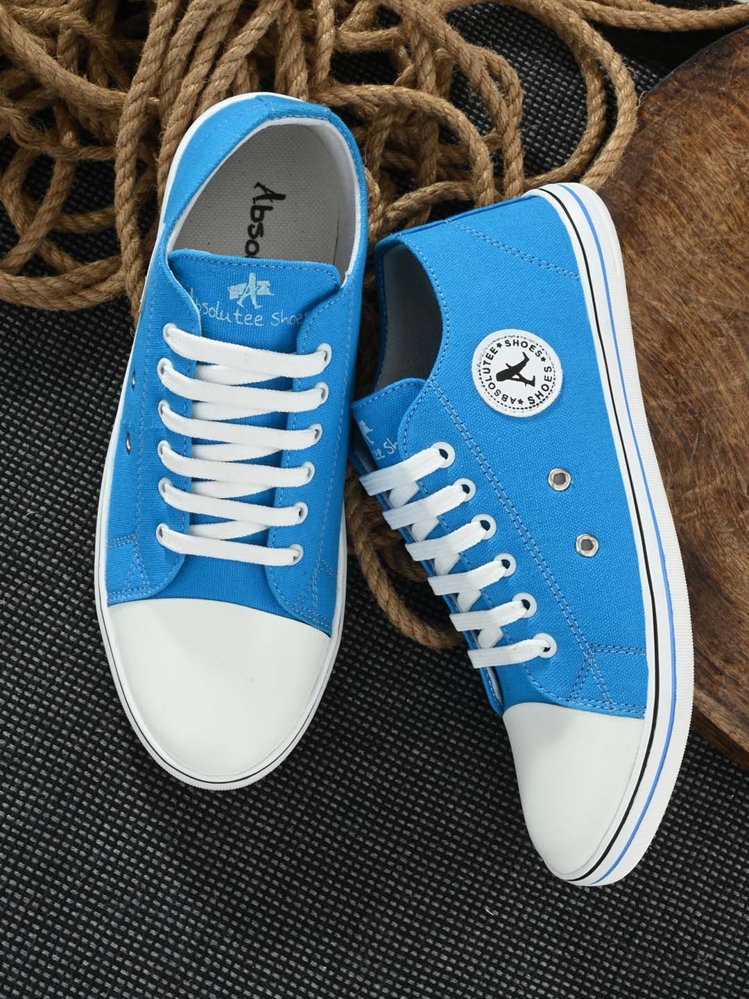 

Absolutee Shoes Men Colourblocked Sneakers, Blue