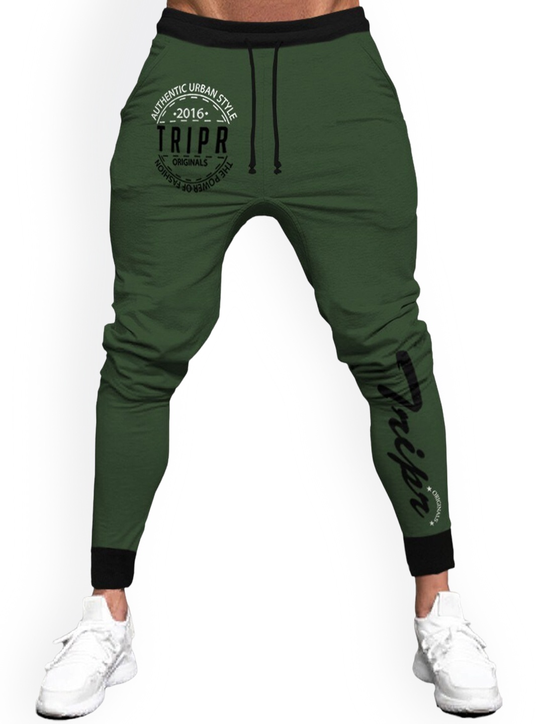 

TRIPR Men Regular Fit Mid-Rise Joggers, Green