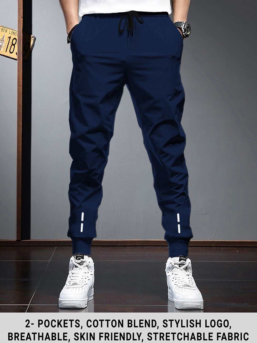 

TRIPR Men Regular Fit Mid-Rise Skin-Friendly Joggers, Navy blue