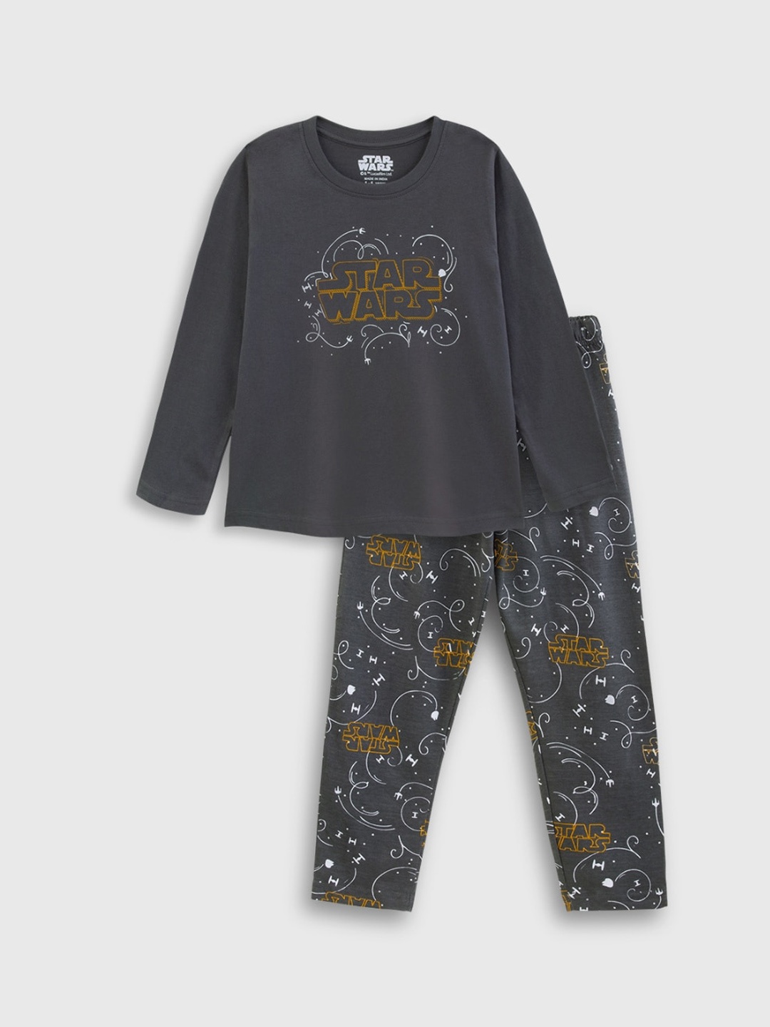 

Nap Chief Kids Star Wars Printed Pure Cotton Night Suit, Grey