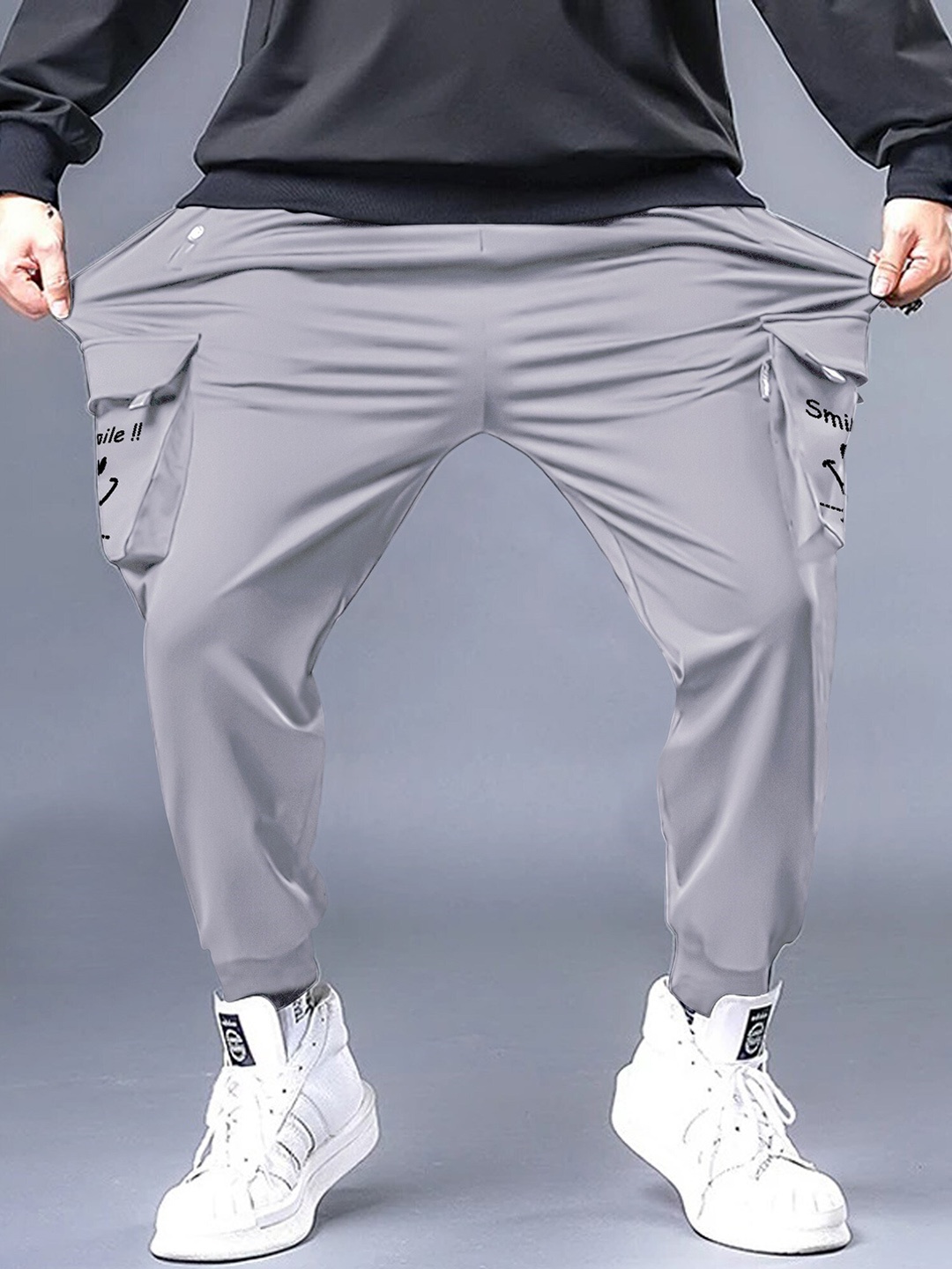 

JUMPCUTS Men Relaxed-Fit Mid-Rise Breathable Fabric Joggers, Grey