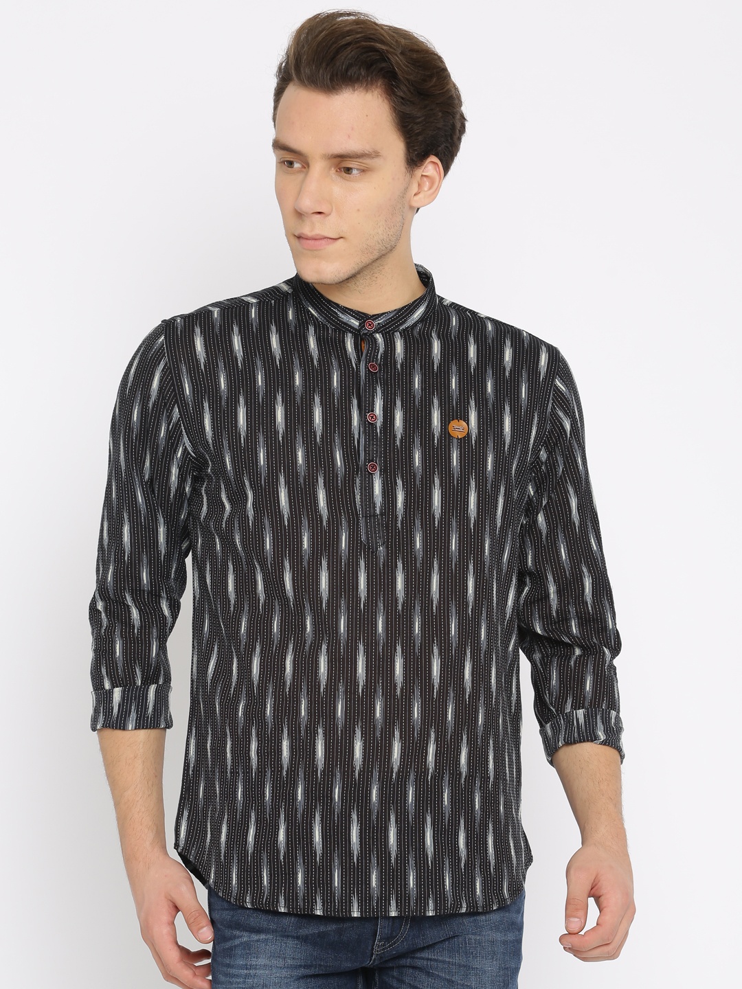 

Freehand by The Indian Garage Co Men Black Printed Straight Kurta