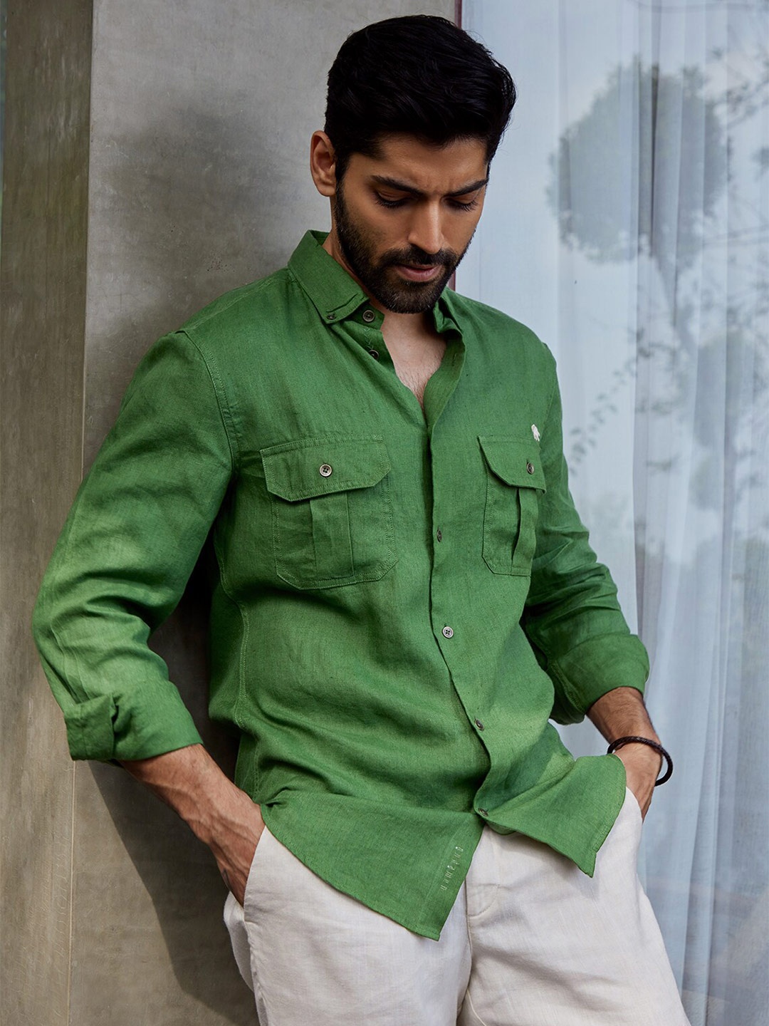 

Andamen Premium Spread Collar Long Sleeves Slim Fit Linen Casual Shirt, Green