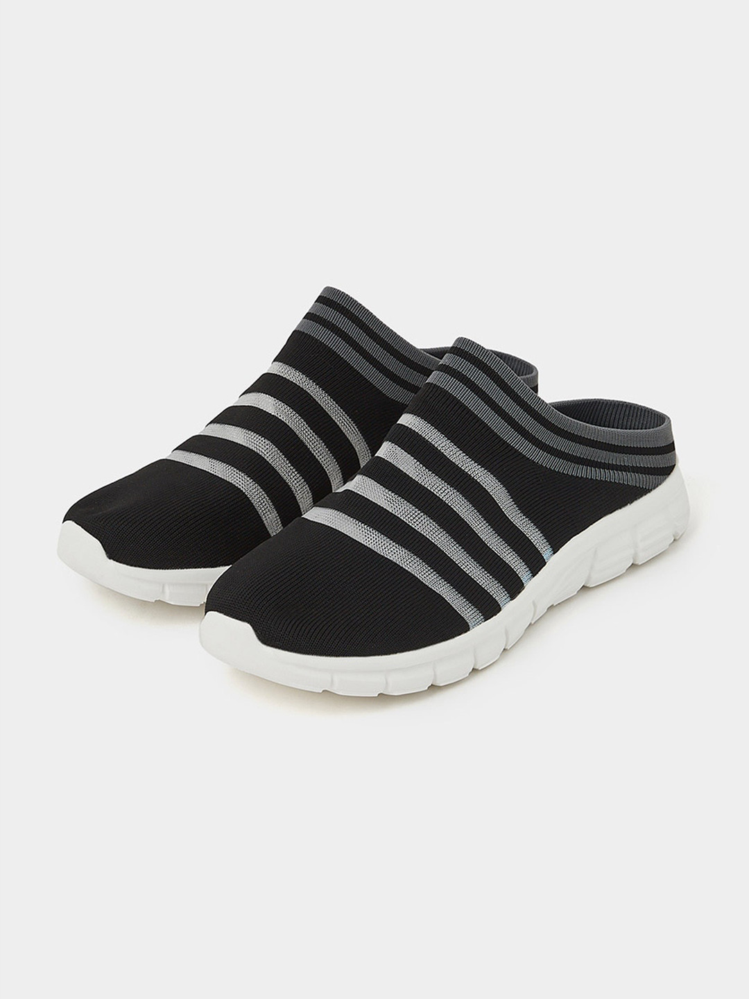 

Styli Men Striped Contrast Sole Open-Back Mule Sneakers, Black