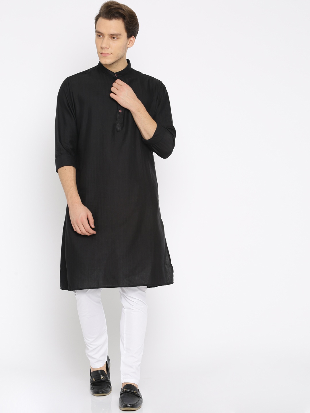 

Freehand Men Black & White Self Design Kurta with Pyjamas