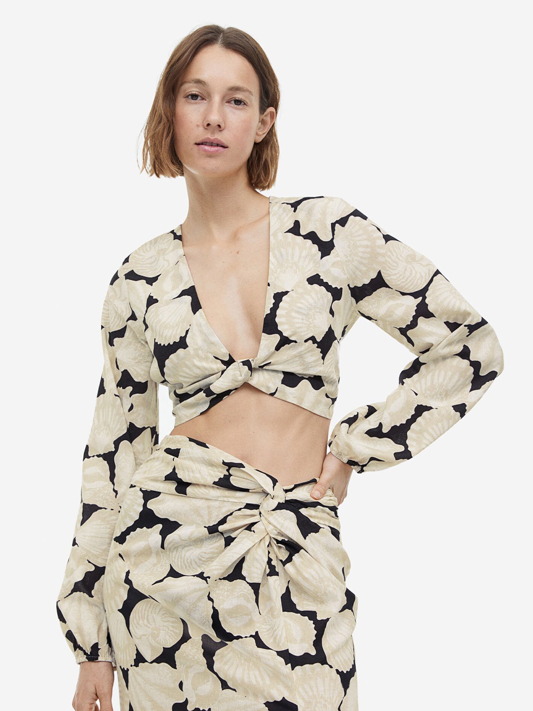 

H&M Cropped Linen-Blend Blouse, Beige