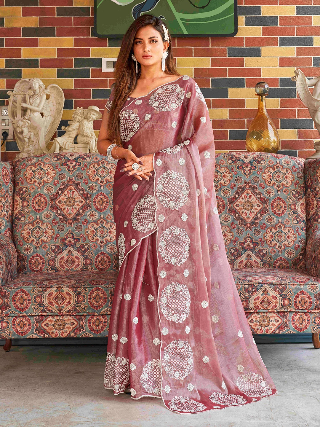 

Tikhi Imli Mettalic Pink Coloured Floral Embroidered Organza Saree, Metallic