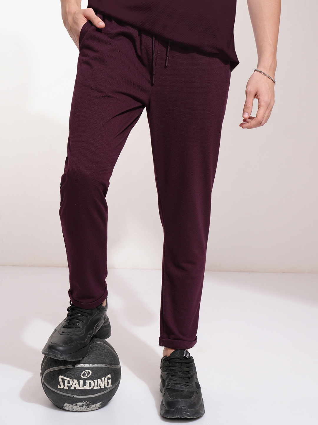 

HIGHLANDER Men Slim Fit Trouser, Burgundy