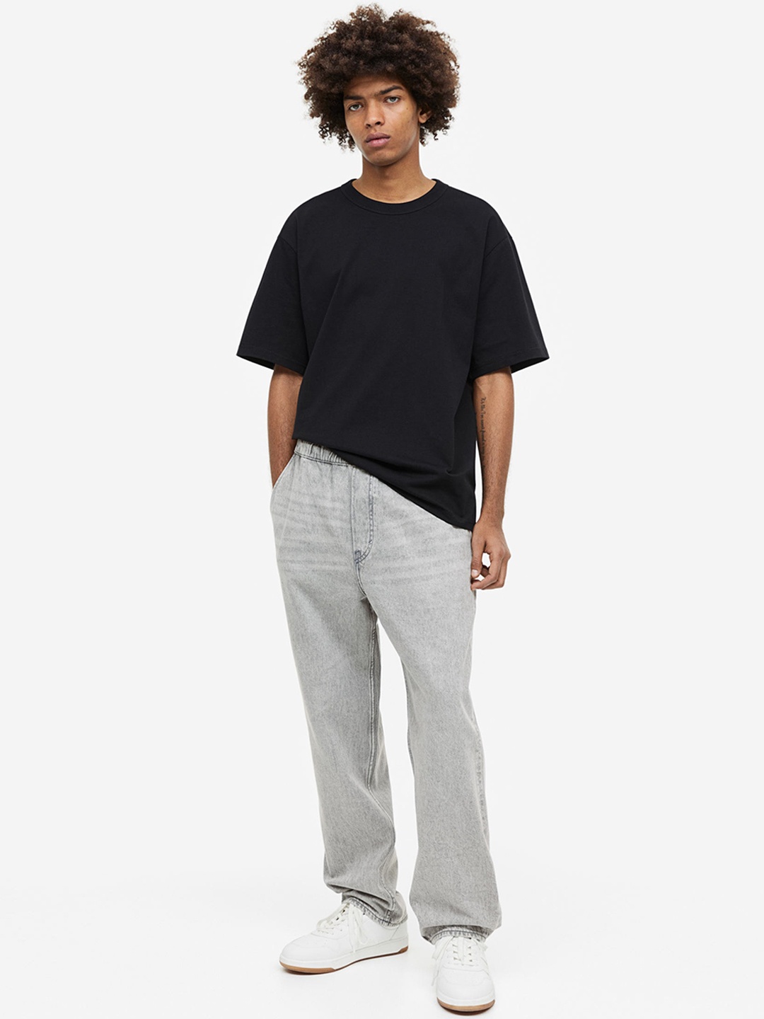 

H&M Men Loose Denim Joggers, Grey