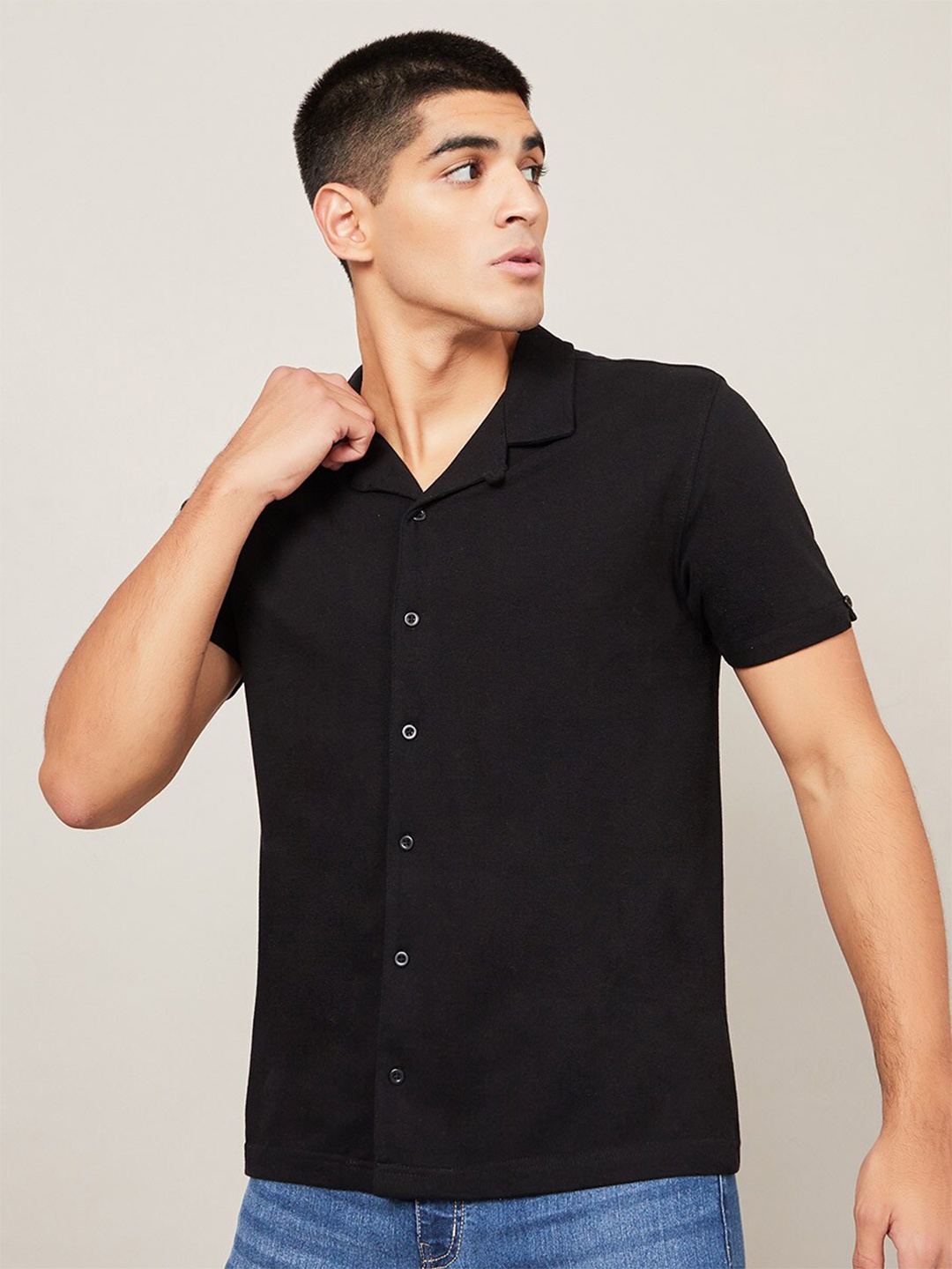 

Styli Men Black Pure Cotton Micro Pique Cuban Collar Casual Shirt