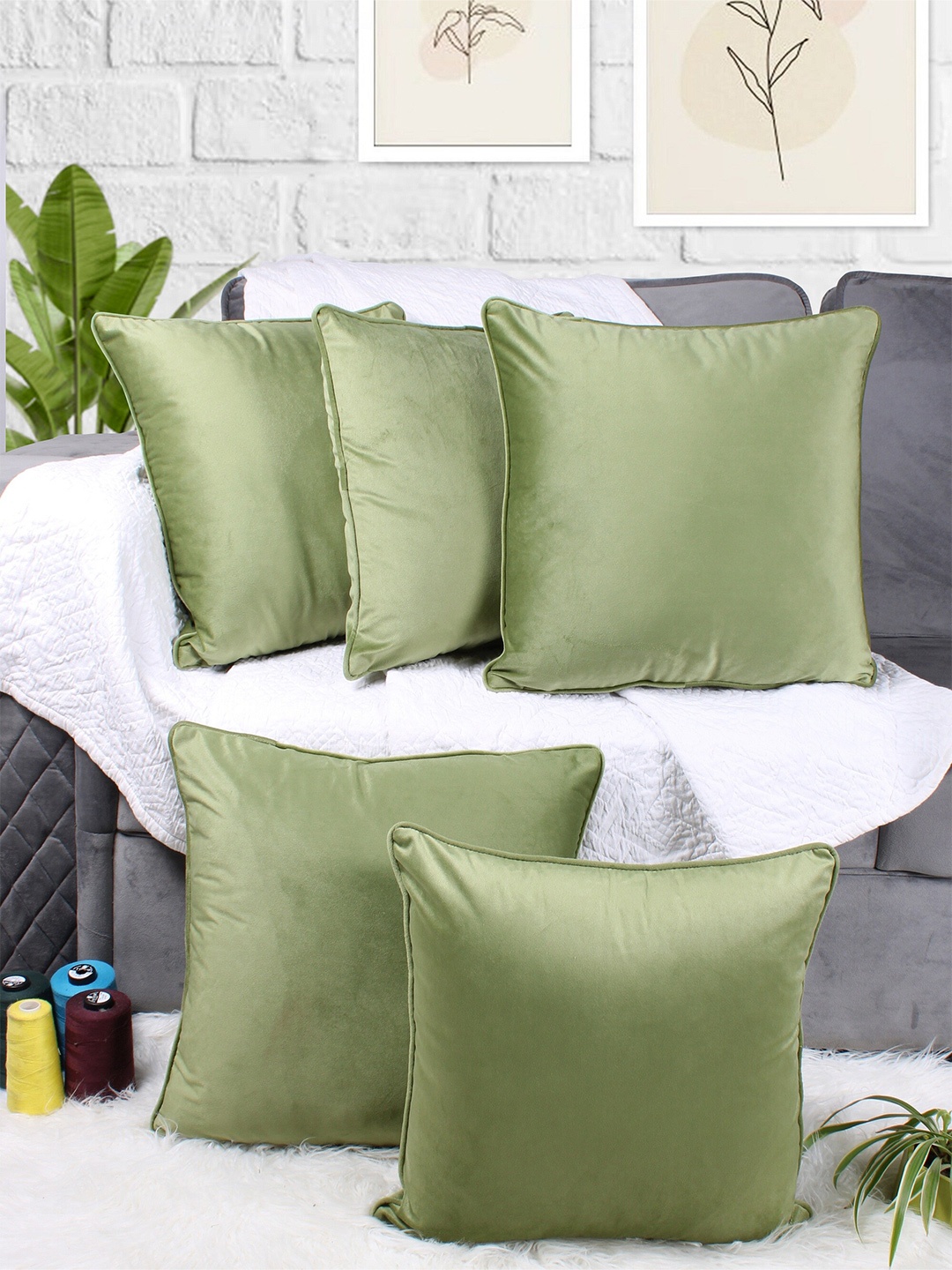 

STITCHNEST Green 5 Pieces Velvet Square Cushion Covers
