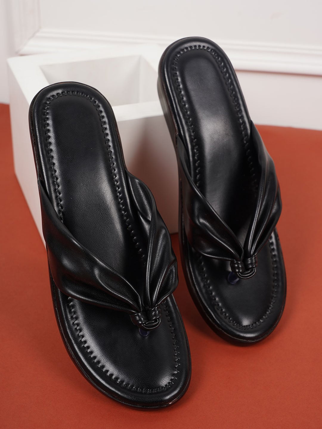 

Style Shoes Textured Comfort Heels, Black