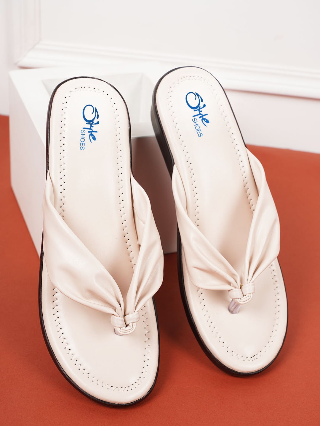 

Style Shoes T-Strap Comfort Heels, Cream