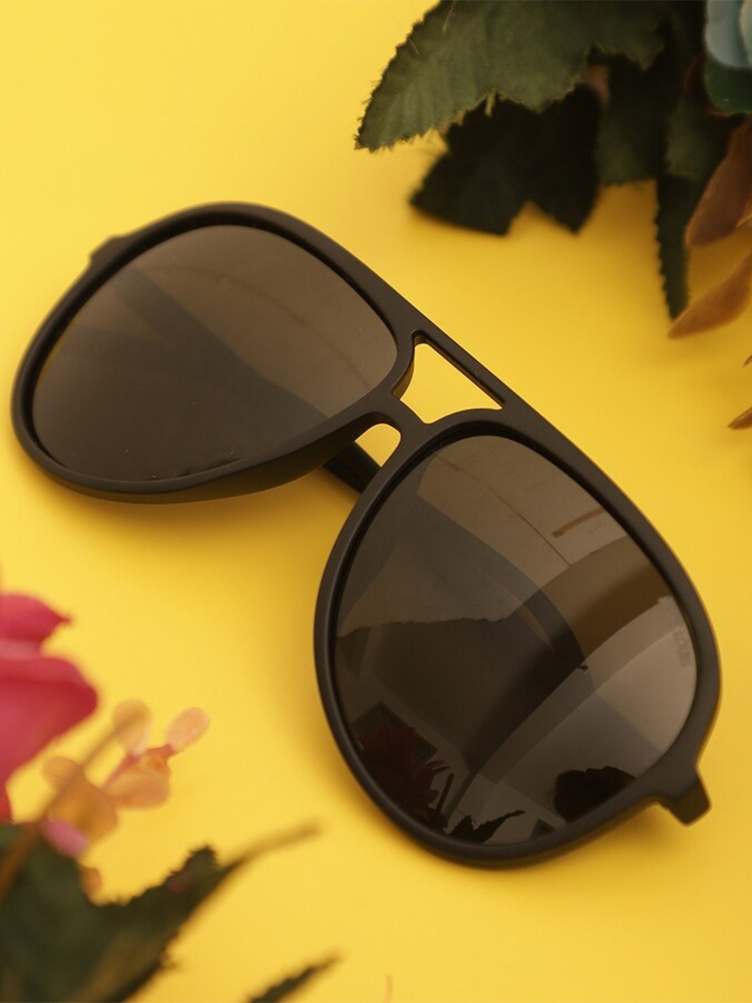 

MARC LOUIS Lens & Aviator Sunglasses with Polarised and UV Protected Lens ML P19 C6, Black